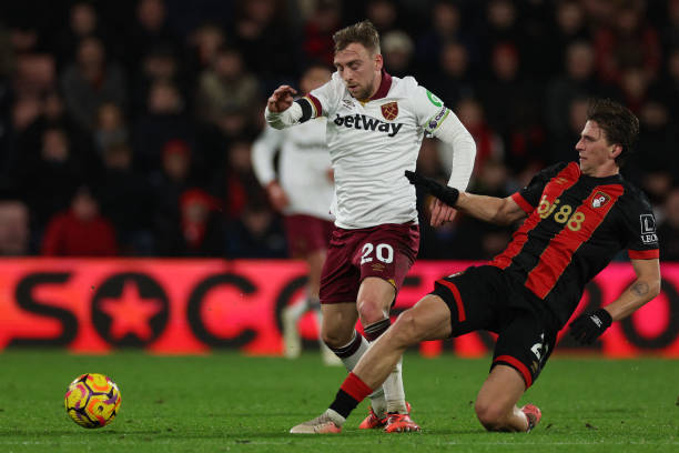 屈居人下的 屈居人下的